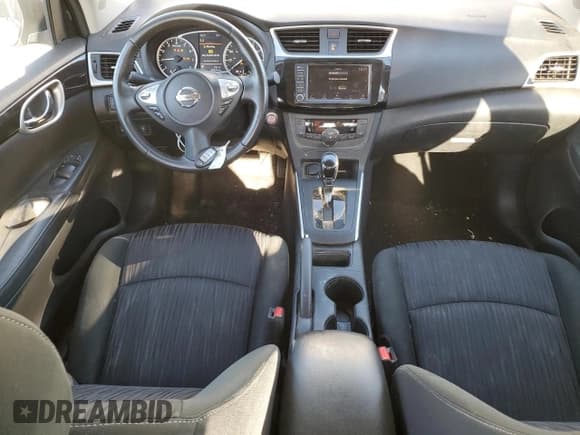 ✅ 2019 Nissan Sentra SV • VIN: 3N1AB7AP0KY286334 • Лот: 85139445. Опубликован ранее на Copart с пробегом 69 034 миль. Бесплатный доступ к архиву аукционных продаж из США и подробный отчёт об истории автомобиля на DreamBid. Изображение 8.