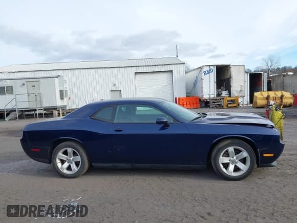 ✅ 2013 Dodge Challenger SXT • VIN: 2C3CDYAG8DH591020 • Lot: 43811585. Listed on IAAI with 120,596 mi. Free auction sales archive from the USA and detailed vehicle history report at DreamBid. Image 13.