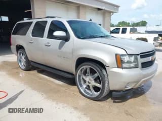 ✅ 2007 Chevrolet Suburban LT • VIN: 1GNFK16387J179363 • Lot: 42961912. Listed on IAAI with 256,309 mi. Free auction sales archive from the USA and detailed vehicle history report at DreamBid. Image 1.