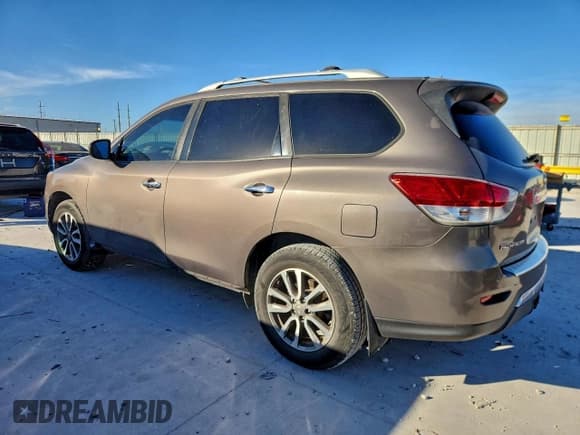 ✅ 2014 Nissan Pathfinder SV • VIN: 5N1AR2MN0EC617105 • Лот: 96491465. Опубликован ранее на Copart с пробегом 178 571 миль. Бесплатный доступ к архиву аукционных продаж из США и подробный отчёт об истории автомобиля на DreamBid. Изображение 2.