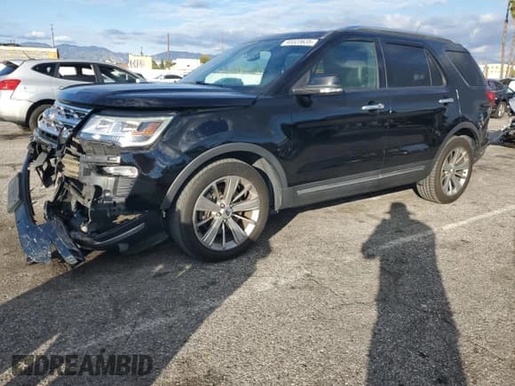 ✅ 2018 Ford Explorer Limited • VIN: 1FM5K7F85JGB11038 • Lot: 93323635. Wystawiony na Copart z przebiegiem 84 800 mil. Bezpłatny archiwum sprzedaży aukcyjnych z USA i szczegółowy raport historii pojazdu na DreamBid. Zdjęcie 1.