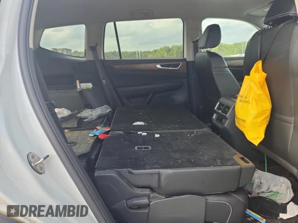 ✅ 2024 Volkswagen Atlas SE • VIN: 1V2LR2CA8RC535171 • Лот: 85499285. Опубликован ранее на Copart с пробегом 73 411 миль. Бесплатный доступ к архиву аукционных продаж из США и подробный отчёт об истории автомобиля на DreamBid. Изображение 11.