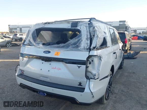 ✅ 2019 Ford Expedition Limited • VIN: 1FMJU2AT9KEA52631 • Lot: 43645090. Listed on IAAI with 96,466 mi. Free auction sales archive from the USA and detailed vehicle history report at DreamBid. Image 4.