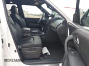 ✅ 2024 Nissan Armada SL • VIN: JN8AY2BA4R9415639 • Lot: 43104183. Wystawiony na IAAI z przebiegiem 36 480 mil. Bezpłatny archiwum sprzedaży aukcyjnych z USA i szczegółowy raport historii pojazdu na DreamBid. Zdjęcie 5.