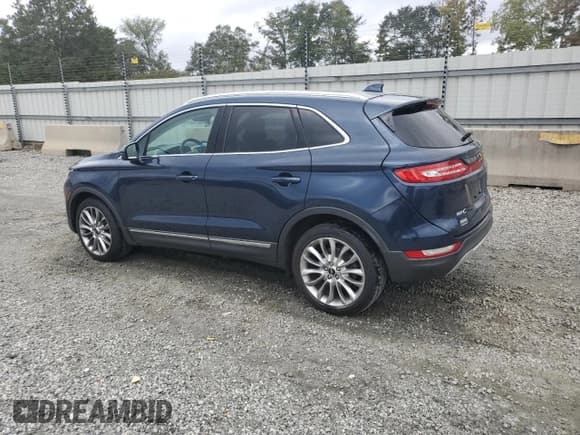 ✅ 2017 Lincoln MKC Reserve • VIN: 5LMCJ3C91HUL71736 • Lot: 84546405. Wystawiony na Copart z przebiegiem 65 085 mil. Bezpłatny archiwum sprzedaży aukcyjnych z USA i szczegółowy raport historii pojazdu na DreamBid. Zdjęcie 2.