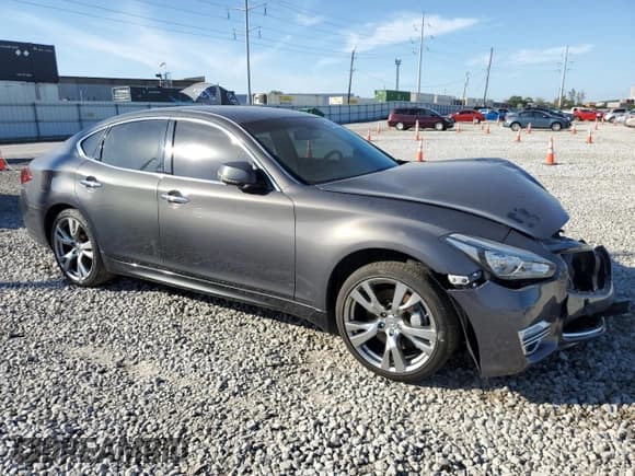 ✅ 2015 Infiniti Q70 • VIN: JN1BY1ARXFM562478 • Lot: 84978975. Wystawiony na Copart z przebiegiem 130 234 mil. Bezpłatny archiwum sprzedaży aukcyjnych z USA i szczegółowy raport historii pojazdu na DreamBid. Zdjęcie 4.