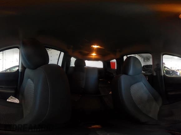 ✅ 2009 Chevrolet HHR 1LT • VIN: 3GNCA23B89S643325 • Lot: 41723725. Listed on IAAI with 118,101 mi. Free auction sales archive from the USA and detailed vehicle history report at DreamBid. Image 18.