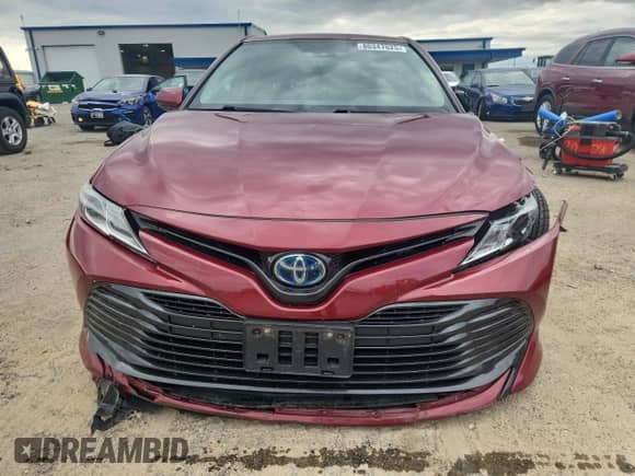 2020 Toyota Camry Hybrid LE z VIN 4T1C31AK1LU524938, wystawiony jako Copart lot #80347625 z przebiegiem 197 169 mil mil oraz Nie do naprawy • Non repairable. Historia ofert i sprzedaży dostępna na DreamBid. Obrazek 5.