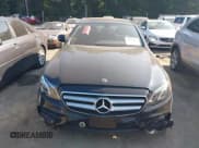 ✅ 2019 Mercedes-Benz E 450 • VIN: WDDZF6JB3KA528238 • Lot: 42805243. Wystawiony na IAAI z przebiegiem 70 784 mil. Bezpłatny archiwum sprzedaży aukcyjnych z USA i szczegółowy raport historii pojazdu na DreamBid. Zdjęcie 12.
