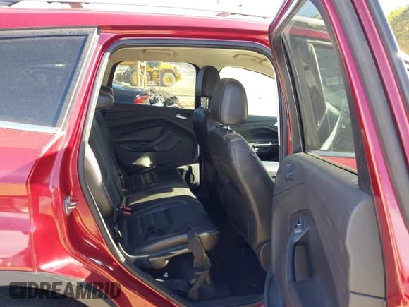 ✅ 2017 Ford Escape Titanium • VIN: 1FMCU0J93HUA35999 • Лот: 43519028. Опубликован ранее на IAAI с пробегом 63 906 миль. Бесплатный доступ к архиву аукционных продаж из США и подробный отчёт об истории автомобиля на DreamBid. Изображение 8.