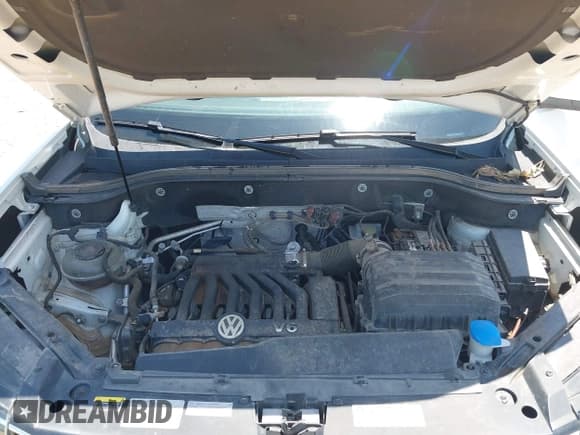 ✅ 2019 Volkswagen Atlas SE • VIN: 1V2WR2CAXKC522408 • Lot: 42684633. Wystawiony na IAAI z przebiegiem 126 337 mil. Bezpłatny archiwum sprzedaży aukcyjnych z USA i szczegółowy raport historii pojazdu na DreamBid. Zdjęcie 10.