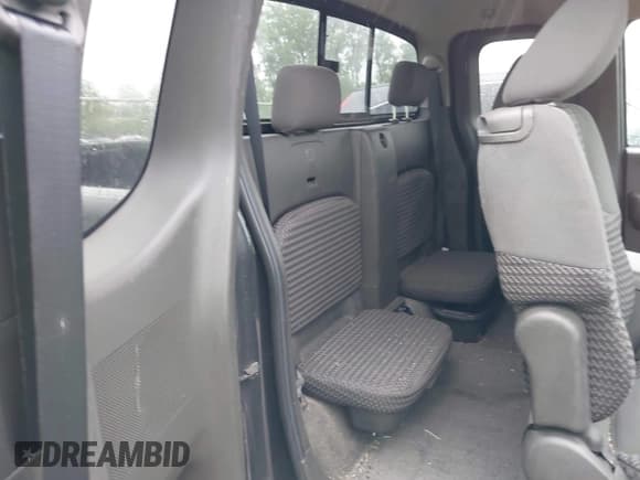 ✅ 2010 Nissan Frontier SE • VIN: 1N6AD0CW2AC415374 • Lot: 42321089. Listed on IAAI with 114,385 mi. Free auction sales archive from the USA and detailed vehicle history report at DreamBid. Image 8.