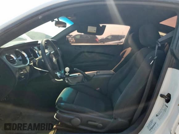 ✅ 2011 Ford Mustang GT Premium • VIN: 1ZVBP8CF9B5117663 • Лот: 67475185. Опубликован ранее на Copart с пробегом 170 424 миль. Бесплатный доступ к архиву аукционных продаж из США и подробный отчёт об истории автомобиля на DreamBid. Изображение 7.