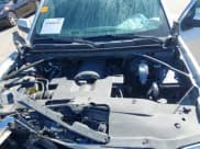 ✅ 2018 Chevrolet Silverado 1500 LT • VIN: 3GCPCREC9JG586160 • Lot: 43568321. Wystawiony na IAAI z przebiegiem 51 386 mil. Bezpłatny archiwum sprzedaży aukcyjnych z USA i szczegółowy raport historii pojazdu na DreamBid. Zdjęcie 10.