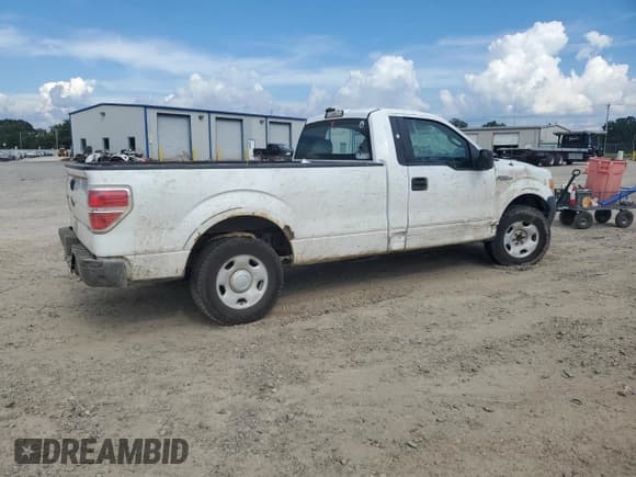 ✅ 2009 Ford F-150 XL • VIN: 1FTRF12819KB32135 • Лот: 62860825. Опубликован ранее на Copart с пробегом 266 068 миль. Бесплатный доступ к архиву аукционных продаж из США и подробный отчёт об истории автомобиля на DreamBid. Изображение 3.