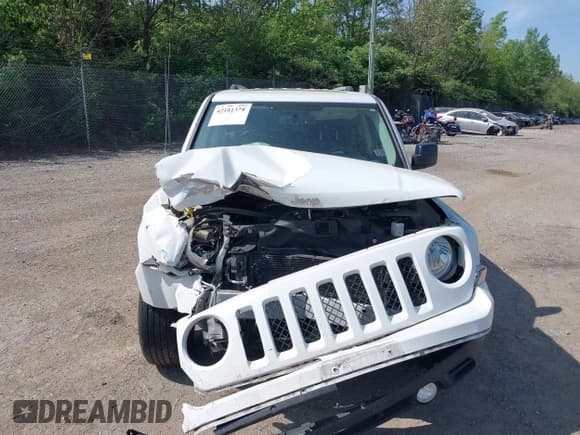 ✅ 2016 Jeep Patriot High Altitude • VIN: 1C4NJRFB8GD745999 • Lot: 42181378. Listed on IAAI with Not provided. Free auction sales archive from the USA and detailed vehicle history report at DreamBid. Image 12.