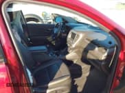 ✅ 2021 GMC Acadia AT4 • VIN: 1GKKNLLS6MZ202128 • Lot: 43692436. Wystawiony na IAAI z przebiegiem 80 560 mil. Bezpłatny archiwum sprzedaży aukcyjnych z USA i szczegółowy raport historii pojazdu na DreamBid. Zdjęcie 5.