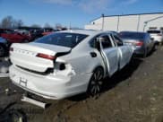 ✅ 2024 Volvo S90 Recharge Plug-In Hybrid Ultimate • VIN: LVYH60AF9RP401077 • Лот: 80315544. Опубликован ранее на Copart с пробегом 248 миль. Бесплатный доступ к архиву аукционных продаж из США и подробный отчёт об истории автомобиля на DreamBid. Изображение 3.