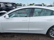 ✅ 2019 Tesla Model 3 Mid Range • VIN: 5YJ3E1EA1KF315142 • Лот: 43001255. Опубликован ранее на IAAI с пробегом Не указан. Бесплатный доступ к архиву аукционных продаж из США и подробный отчёт об истории автомобиля на DreamBid. Изображение 14.