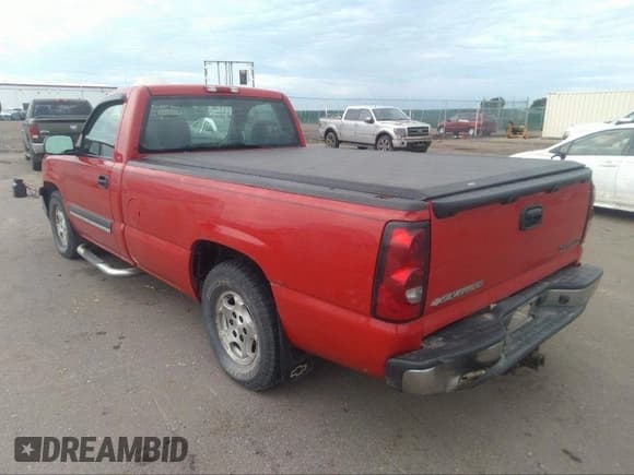 ✅ 2004 Chevrolet Silverado 1500 LS • VIN: 1GCEC14T74E225211 • Лот: 40400628. Опубликован ранее на IAAI с пробегом 149 997 миль. Бесплатный доступ к архиву аукционных продаж из США и подробный отчёт об истории автомобиля на DreamBid. Изображение 3.