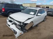 ✅ 2018 BMW 3 Series 330i • VIN: WBA8B9G5XJNU96090 • Lot: 43581724. Wystawiony na IAAI z przebiegiem 41 782 mil. Bezpłatny archiwum sprzedaży aukcyjnych z USA i szczegółowy raport historii pojazdu na DreamBid. Zdjęcie 17.