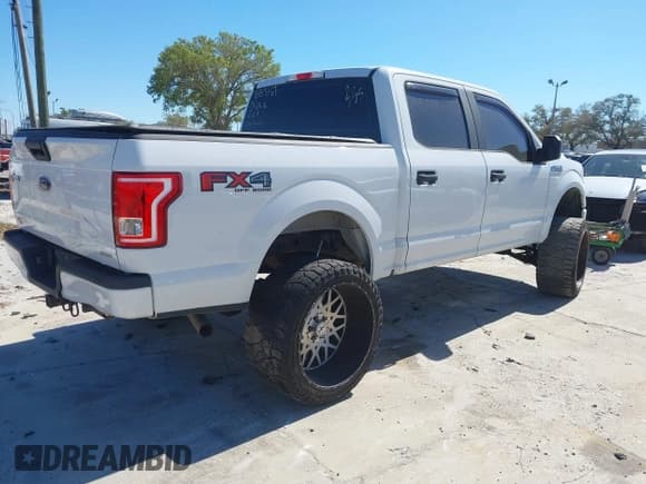 ✅ 2016 Ford F-150 XLT • VIN: 1FTEW1EF7GFB83167 • Lot: 41676945. Wystawiony na IAAI z przebiegiem 173 859 mil. Bezpłatny archiwum sprzedaży aukcyjnych z USA i szczegółowy raport historii pojazdu na DreamBid. Zdjęcie 4.