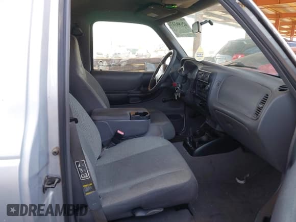 ✅ 2002 Ford Ranger XL • VIN: 1FTYR10U22PA25090 • Lot: 42680317. Wystawiony na IAAI z przebiegiem 174 906 mil. Bezpłatny archiwum sprzedaży aukcyjnych z USA i szczegółowy raport historii pojazdu na DreamBid. Zdjęcie 5.