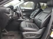 ✅ 2020 Ford Explorer XLT • VIN: 1FMSK8DH9LGC78310 • Lot: 86224465. Wystawiony na Copart z przebiegiem 49 785 mil. Bezpłatny archiwum sprzedaży aukcyjnych z USA i szczegółowy raport historii pojazdu na DreamBid. Zdjęcie 7.