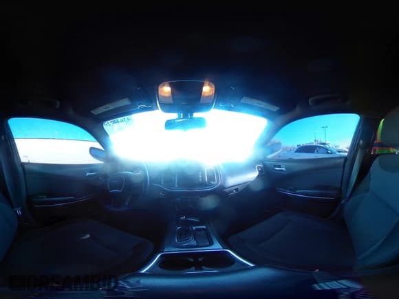 ✅ 2016 Dodge Charger SE • VIN: 2C3CDXBGXGH267421 • Lot: 43640720. Wystawiony na IAAI z przebiegiem 142 906 mil. Bezpłatny archiwum sprzedaży aukcyjnych z USA i szczegółowy raport historii pojazdu na DreamBid. Zdjęcie 18.