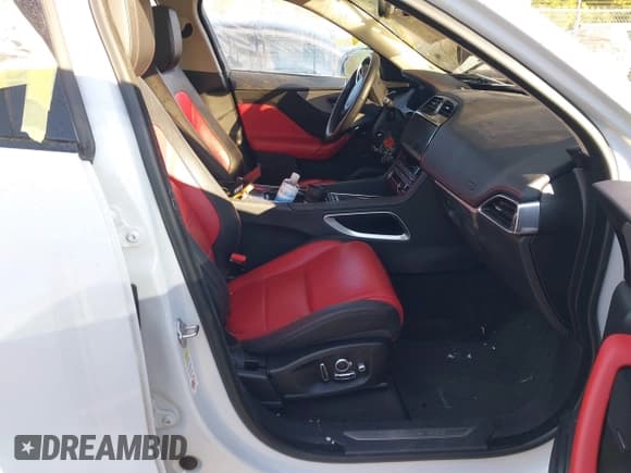 ✅ 2020 Jaguar F-Pace 25t Checkered Flag Edition • VIN: SADCP2FX8LA641778 • Лот: 40584435. Опубликован ранее на IAAI с пробегом 53 823 миль. Бесплатный доступ к архиву аукционных продаж из США и подробный отчёт об истории автомобиля на DreamBid. Изображение 5.