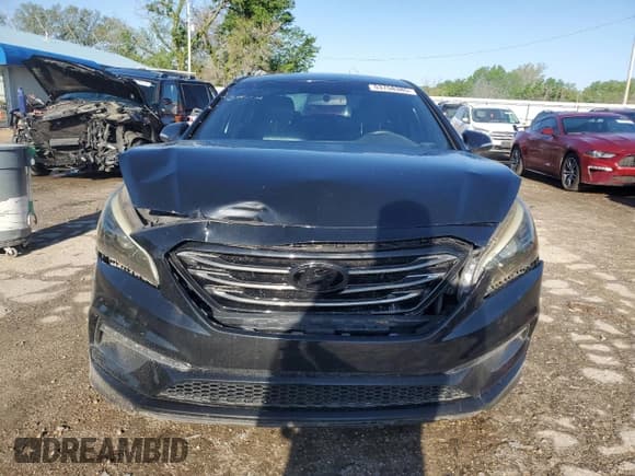 ✅ 2015 Hyundai Sonata Sport • VIN: 5NPE34AB6FH210389 • Lot: 53758385. Wystawiony na Copart z przebiegiem 130 095 mil. Bezpłatny archiwum sprzedaży aukcyjnych z USA i szczegółowy raport historii pojazdu na DreamBid. Zdjęcie 5.