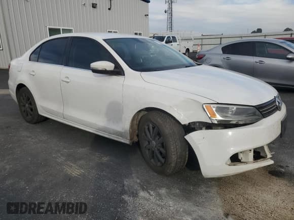 ✅ 2014 Volkswagen Jetta SE • VIN: 3VWD17AJ6EM368313 • Lot: 92489055. Listed on Copart with 148,856 mi. Free auction sales archive from the USA and detailed vehicle history report at DreamBid. Image 4.