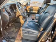 ✅ 2017 Nissan Armada Platinum • VIN: JN8AY2NF8H9302637 • Лот: 70428085. Опубликован ранее на Copart с пробегом 155 306 миль. Бесплатный доступ к архиву аукционных продаж из США и подробный отчёт об истории автомобиля на DreamBid. Изображение 7.