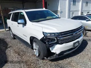 ✅ 2021 Chevrolet Suburban Premier • VIN: 1GNSKFKD5MR232530 • Лот: 42554269. Опубликован ранее на IAAI с пробегом 92 365 миль. Бесплатный доступ к архиву аукционных продаж из США и подробный отчёт об истории автомобиля на DreamBid. Изображение 1.