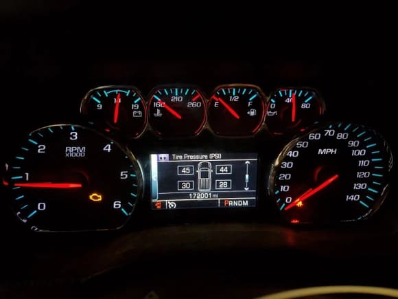 ✅ 2014 Chevrolet Silverado 1500 High Country • VIN: 3GCUKTEJ5EG324871 • Лот: 55596115. Опубликован ранее на Copart с пробегом 172 001 миль. Бесплатный доступ к архиву аукционных продаж из США и подробный отчёт об истории автомобиля на DreamBid. Изображение 9.