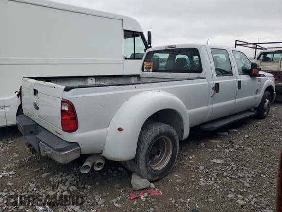 ✅ 2014 Ford F-350 XL • VIN: 1FT8W3CTXEEB10847 • Lot: 83065064. Wystawiony na Copart z przebiegiem 157 316 mil. Bezpłatny archiwum sprzedaży aukcyjnych z USA i szczegółowy raport historii pojazdu na DreamBid. Zdjęcie 3.