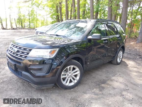 ✅ 2017 Ford Explorer • VIN: 1FM5K7B80HGD09817 • Lot: 42122712. Wystawiony na IAAI z przebiegiem 104 036 mil. Bezpłatny archiwum sprzedaży aukcyjnych z USA i szczegółowy raport historii pojazdu na DreamBid. Zdjęcie 17.