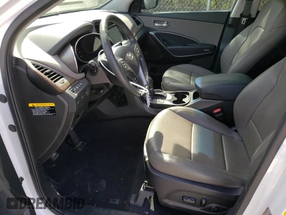 ✅ 2018 Hyundai Santa Fe 2.4L • VIN: 5NMZUDLB8JH103491 • Лот: 48746623. Опубликован ранее на Copart с пробегом 24 123 миль. Бесплатный доступ к архиву аукционных продаж из США и подробный отчёт об истории автомобиля на DreamBid. Изображение 7.