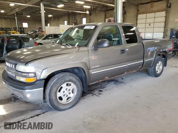 ✅ 2000 Chevrolet Silverado 1500 LT • VIN: 2GCEK19T1Y1158625 • Лот: 81115064. Опубликован ранее на Copart с пробегом Не указан. Бесплатный доступ к архиву аукционных продаж из США и подробный отчёт об истории автомобиля на DreamBid. Изображение 1.