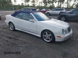 ✅ 2000 Mercedes-Benz CLK 320/430 • VIN: WDBLK70GXYT044111 • Lot: 43654398. Wystawiony na IAAI z przebiegiem 212 236 mil. Bezpłatny archiwum sprzedaży aukcyjnych z USA i szczegółowy raport historii pojazdu na DreamBid. Zdjęcie 1.