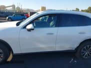 ✅ 2024 Mercedes-Benz GLC 300 • VIN: W1NKM4HBXRF199040 • Lot: 43483656. Wystawiony na IAAI z przebiegiem 10 398 mil. Bezpłatny archiwum sprzedaży aukcyjnych z USA i szczegółowy raport historii pojazdu na DreamBid. Zdjęcie 14.