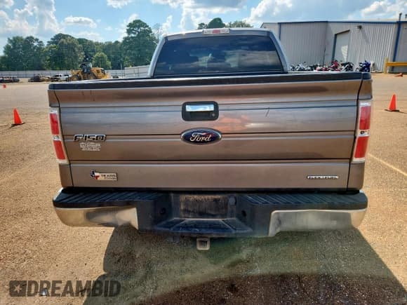 ✅ 2012 Ford F-150 XL • VIN: 1FTFX1CF6CFB72210 • Lot: 69100505. Listed on Copart with 243,819 mi. Free auction sales archive from the USA and detailed vehicle history report at DreamBid. Image 6.