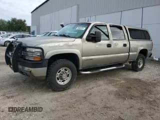 ✅ 2002 Chevrolet Silverado 2500HD LS • VIN: 1GCHK23G22F104183 • Лот: 78802324. Опубликован ранее на Copart с пробегом Не указан. Бесплатный доступ к архиву аукционных продаж из США и подробный отчёт об истории автомобиля на DreamBid. Изображение 1.