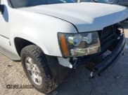 ✅ 2014 Chevrolet Suburban LT • VIN: 1GNSKJE7XER207987 • Lot: 43375552. Listed on IAAI with 146,389 mi. Free auction sales archive from the USA and detailed vehicle history report at DreamBid. Image 17.