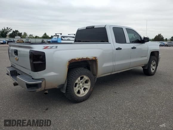 ✅ 2014 Chevrolet Silverado 1500 LT • VIN: 1GCVKREC3EZ120417 • Лот: 71981855. Опубликован ранее на Copart с пробегом 217 908 миль. Бесплатный доступ к архиву аукционных продаж из США и подробный отчёт об истории автомобиля на DreamBid. Изображение 3.