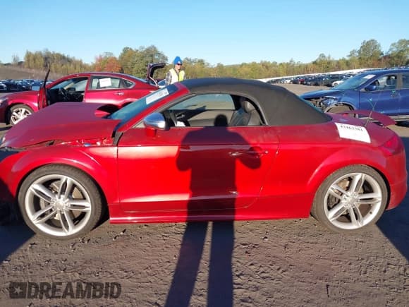 ✅ 2015 Audi TTS 2.0T • VIN: TRUS1AFK0F1000755 • Lot: 43463381. Listed on IAAI with Not provided. Free auction sales archive from the USA and detailed vehicle history report at DreamBid. Image 14.