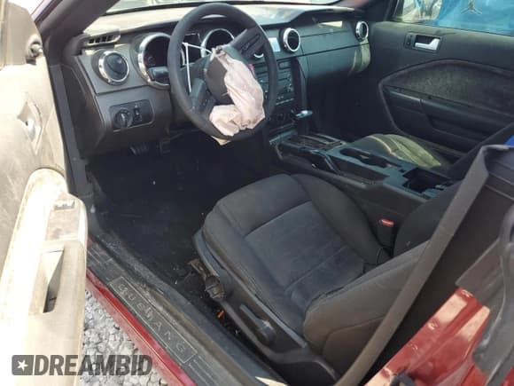 ✅ 2009 Ford Mustang • VIN: 1ZVHT80N395146250 • Lot: 52203645. Listed on Copart with 235,741 mi. Free auction sales archive from the USA and detailed vehicle history report at DreamBid. Image 8.