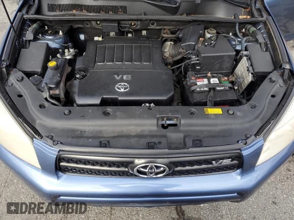 ✅ 2008 Toyota RAV4 • VIN: JTMBK33V185062226 • Лот: 89665445. Опубликован ранее на Copart с пробегом 178 173 миль. Бесплатный доступ к архиву аукционных продаж из США и подробный отчёт об истории автомобиля на DreamBid. Изображение 11.