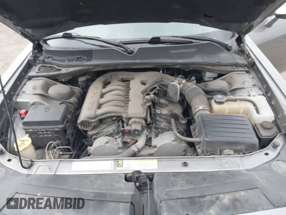 2010 Dodge Challenger SE с VIN 2B3CJ4DV1AH318506, выставлен на аукционе IAAI как лот 43438949 с пробегом 178 863 миль миль и . История ставок и продаж доступна на DreamBid. Изображение 10.