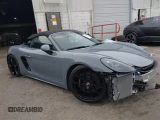 ✅ 2023 Porsche 718 Spyder • VIN: WP0CC2A83PS222034 • Lot: 41222380. Wystawiony na IAAI z przebiegiem 5 932 mil. Bezpłatny archiwum sprzedaży aukcyjnych z USA i szczegółowy raport historii pojazdu na DreamBid. Zdjęcie 1.